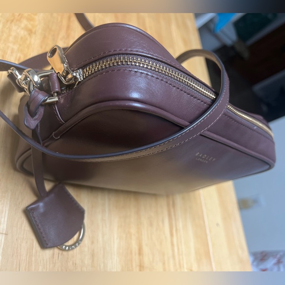 Radley London Leather Shoulder Bag - Picture 3 of 9
